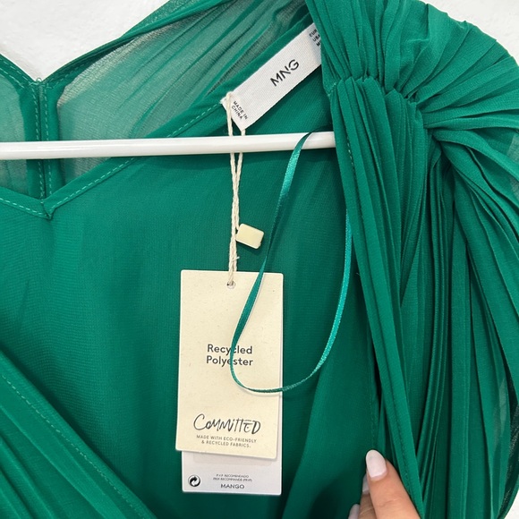 Mango emerald green pleated mini dress - Picture 2 of 8